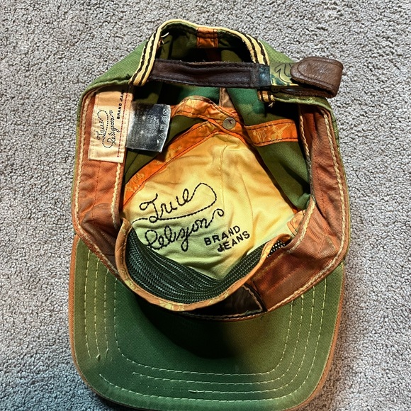 Vintage TRUE RELIGION xxx Distressed Trucker Hat Y2K Horseshoe Logo - Picture 6 of 6